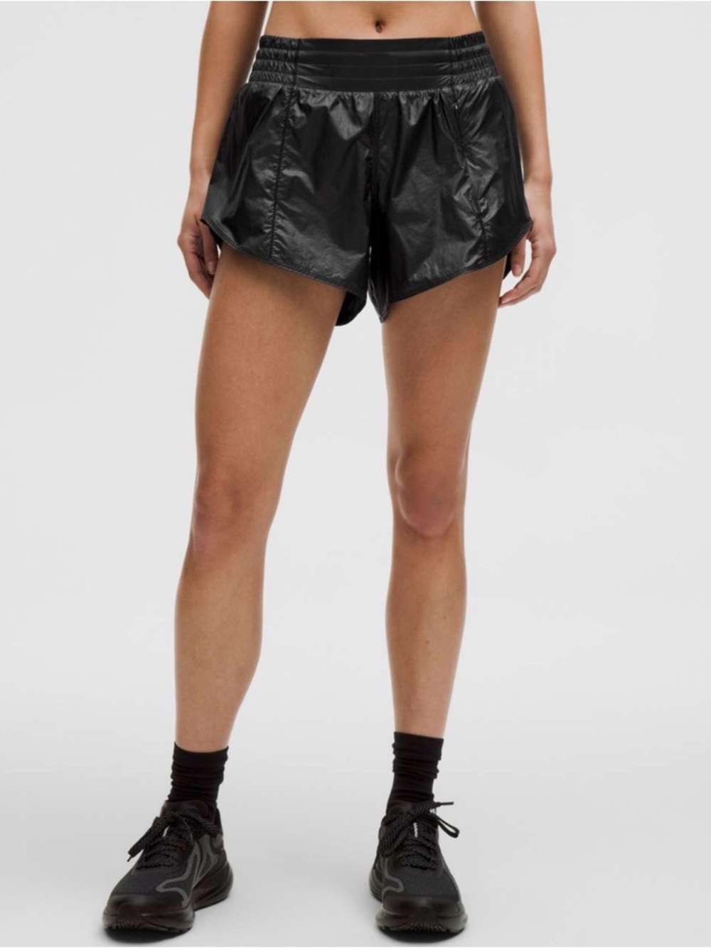 Lululemon Hotty Hot High-Rise Lined Short 4"  Matte Sheen ~ 6